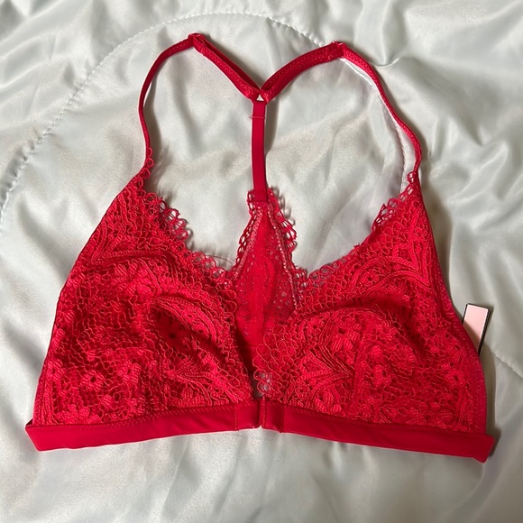 Victoria’s Secret Lace Bralette - Picture 2 of 4